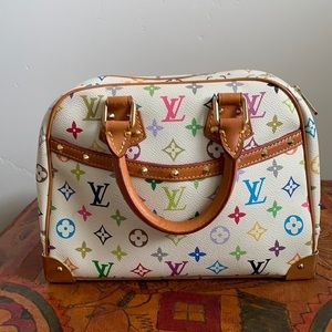 Louis Vuitton Summer Handbag!